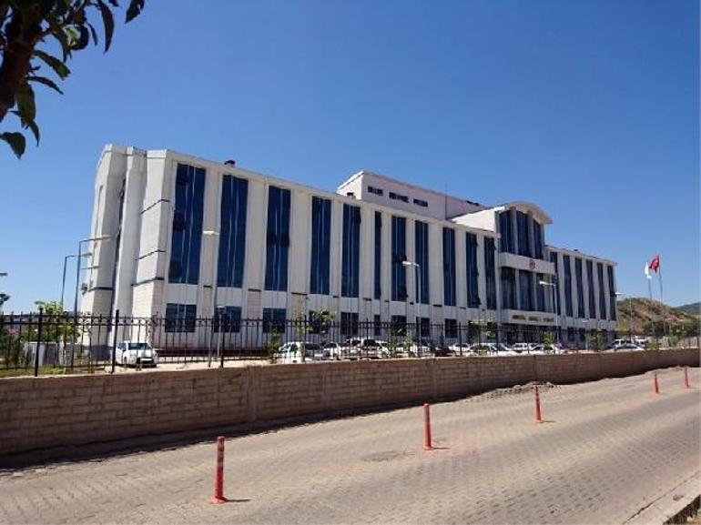 Kitap okuyup, LÖSEV’e bağış yaparak uzlaştılar