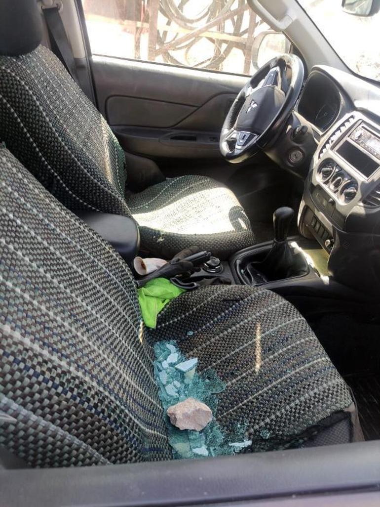 Diyarbakırda kaçak elektrik kontrolü yapan enerji şirketi ekibine taşlı saldırı