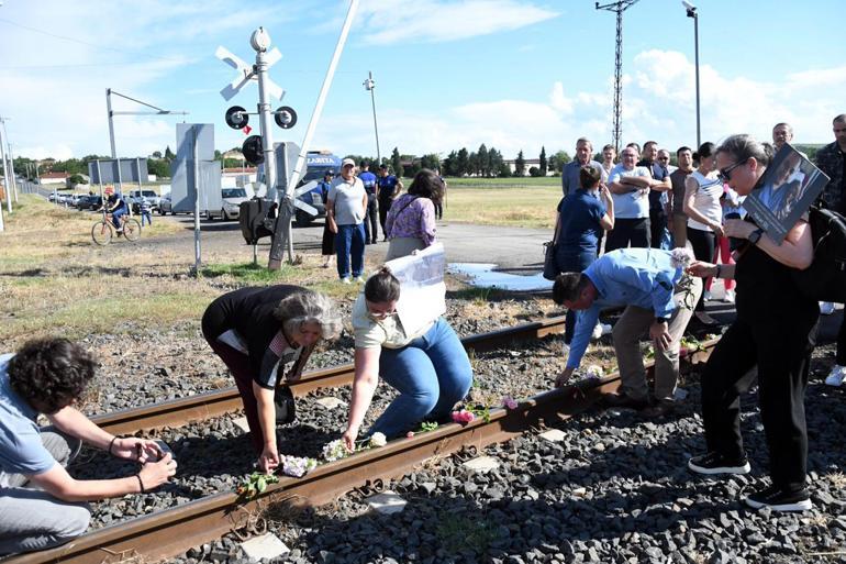 Çorlu tren kazasında ölen 25 kişi anıldı
