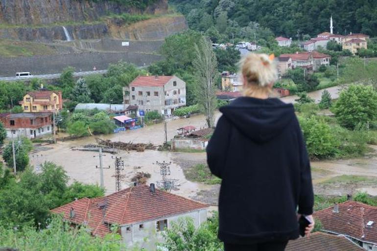 Zonguldakta sağanak; dereler taştı, heyelan oldu