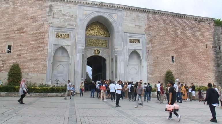 Restorandaki yangın sonrası Topkapı Sarayına ziyaret