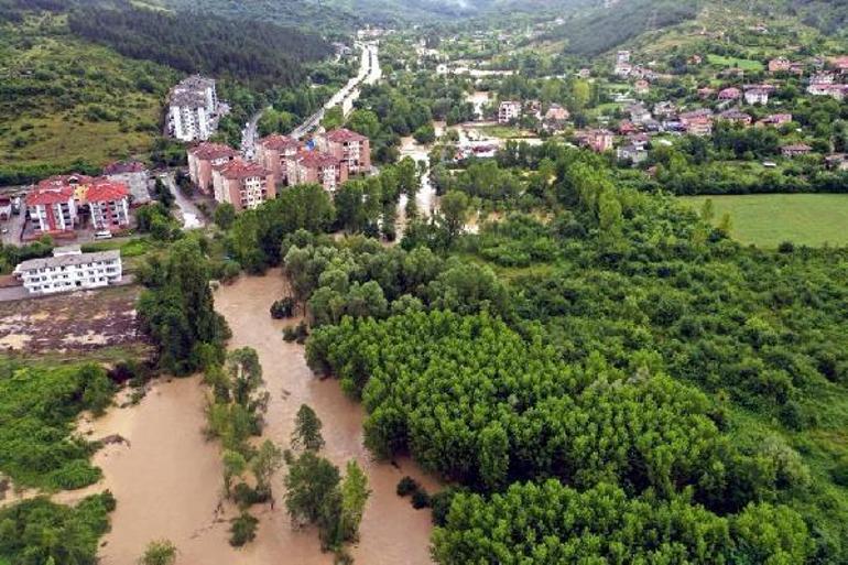 Bartın’da sağanak; dereler taştı, mahsur kalanlar kurtarıldı