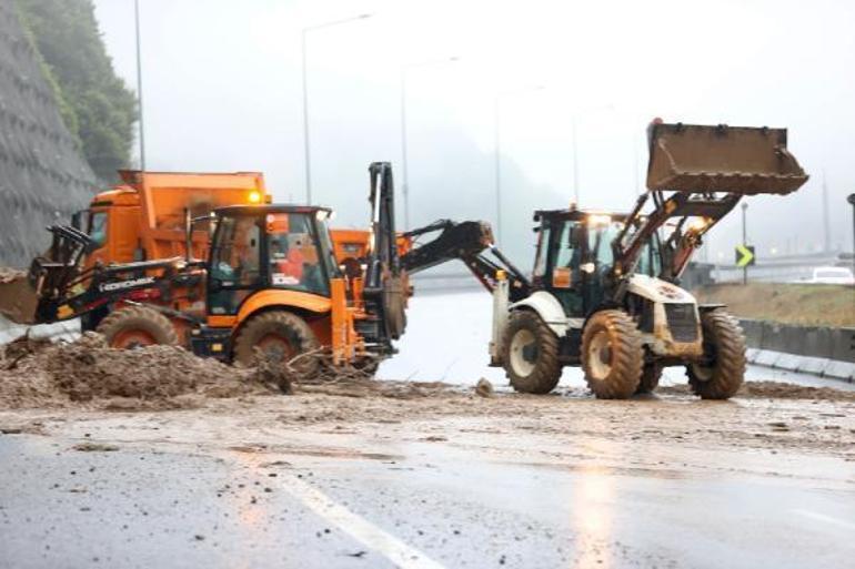 TEM Otoyolunda heyelan sebebiyle Ankara-İstanbul yönü trafiğe kapandı