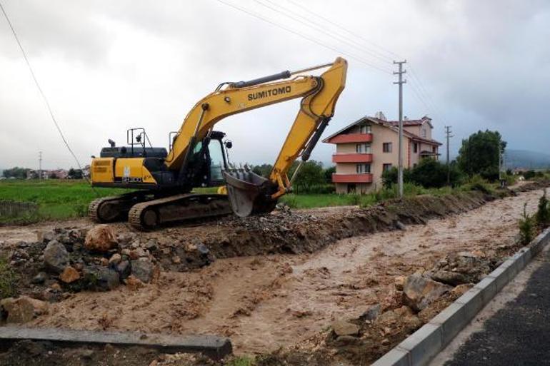 TEM Otoyolunda heyelan sebebiyle Ankara-İstanbul yönü trafiğe kapandı