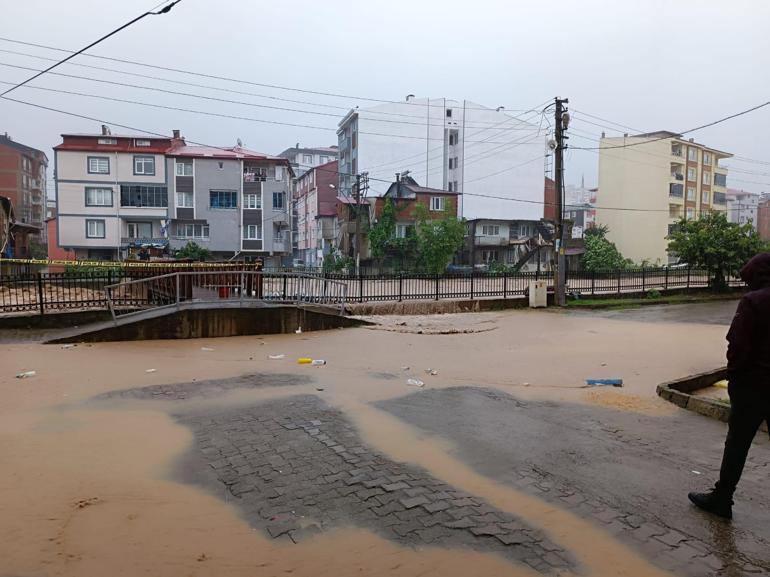 Giresun’da sağanak; dere taştı, evleri su bastı
