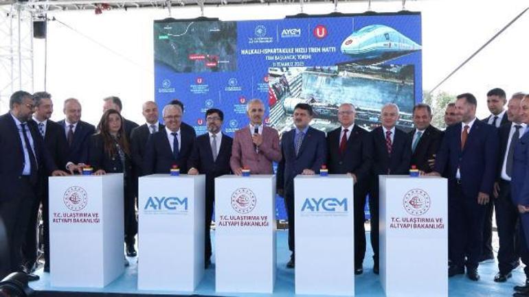 Ulaştırma Bakanı Uraloğlu: Halkalı - Kapıkule arası seyahat süresi 4 saatten 1.5 saate düşecek