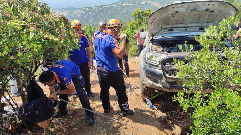 Mağaradaki 9 defineciye suçüstü; mahsur kalan 2 kişiyi AFAD çıkardı