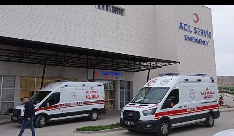 Şarampole yuvarlanan otomobilin sürücüsü öldü, eşi ve 2 çocuğu yaralı