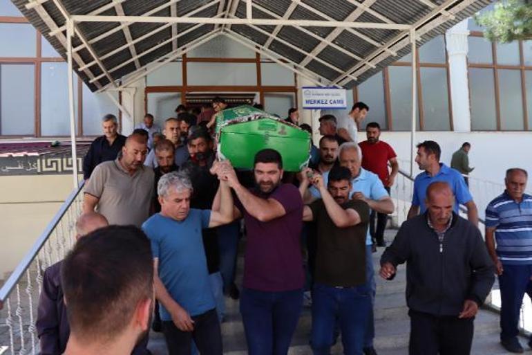 Erzurumdaki kazada ölen doktor Sena, son yolculuğuna uğurlandı