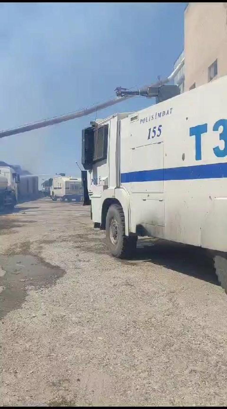 Diyarbakırda çırçır fabrikasının deposu yandı; 110 milyon TLlik 1000 ton pamuk kül oldu