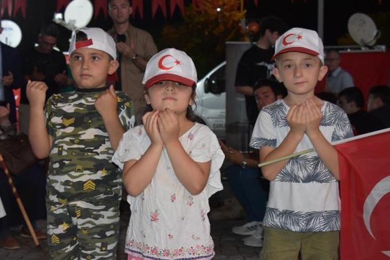 15 Temmuz Demokrasi ve Milli Birlik Gününün 7’nci yılında yurt genelinde çeşitli etkinlikler düzenlendi