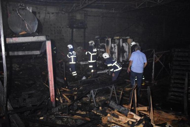 Tahta palet imalathanesinde çıkan yangın korkuttu