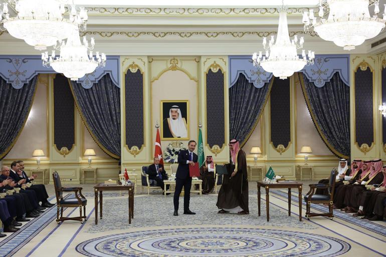 Türkiye ve Suudi Arabistan arasında 5 anlaşma imzalandı