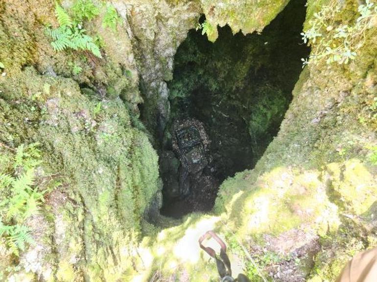 Mağarada bulunan Murat 124, Konya plakalı çıktı