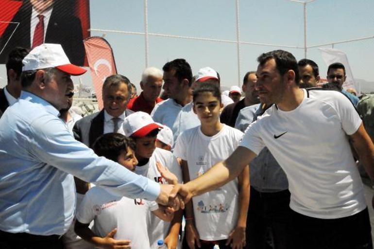 Bakan Bak: Deprem bölgesinde KYK yurtlarına başvuracak öğrenciler için hazırlıklar sürüyor