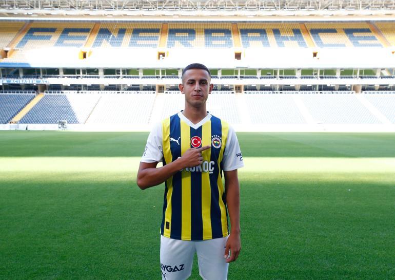 Fenerbahçe, Bartuğ Elmaz ile 3 yıllık sözleşme imzaladı