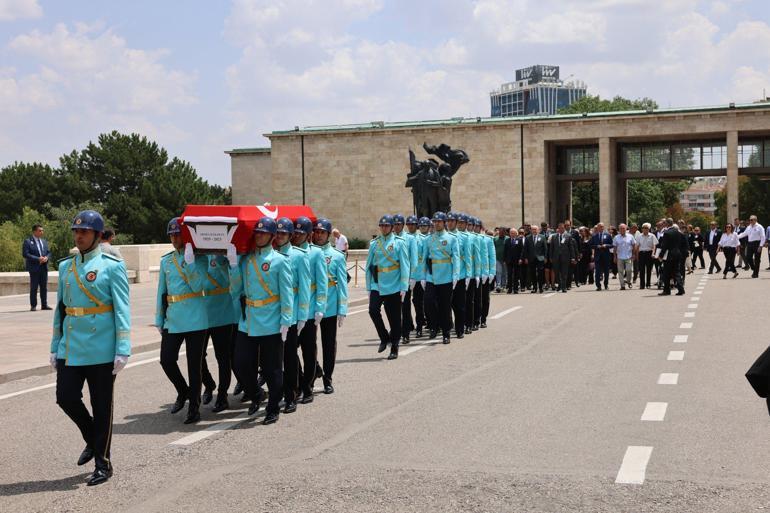 Eski bakan Karahan için TBMMde cenaze töreni