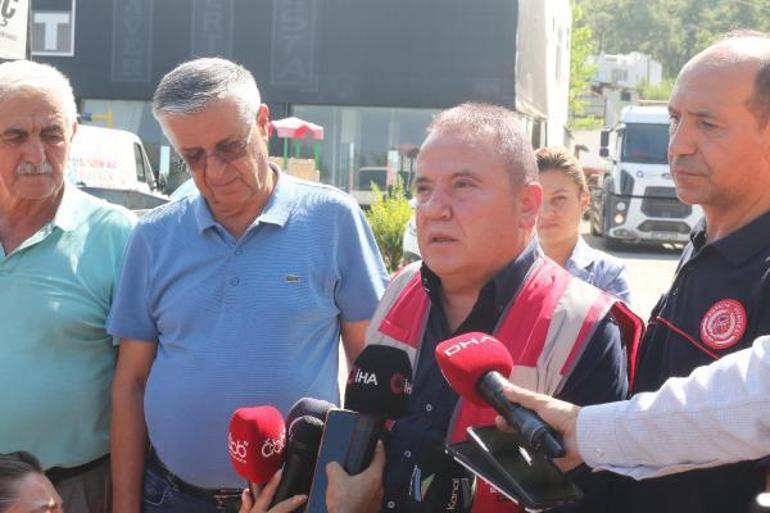 Kemerdeki orman yangınına havadan müdahale