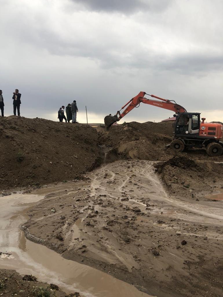 Kağızmanda dolu, Diyadinde yağmur zarar verdi