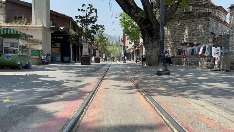 Bursalılar uyarıları dikkate aldı, meydan güvercinlere kaldı