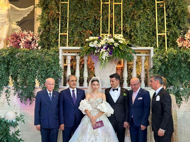 MHP Genel Başkanı Devlet Bahçeli, Ankarada nikah şahidi oldu