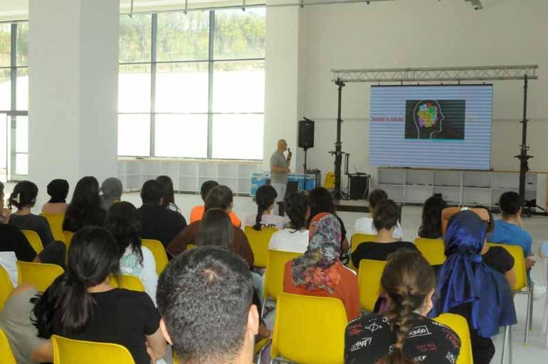 Prof. Dr. Bülent Yılmaz: Asla sahip olduğunuz yeteneklerin dışında bölüm yazmayın