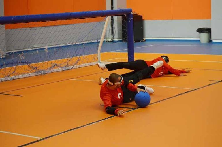Kahramanmaraşlı sporcular deprem sonrası ilk kez antrenman yaptı