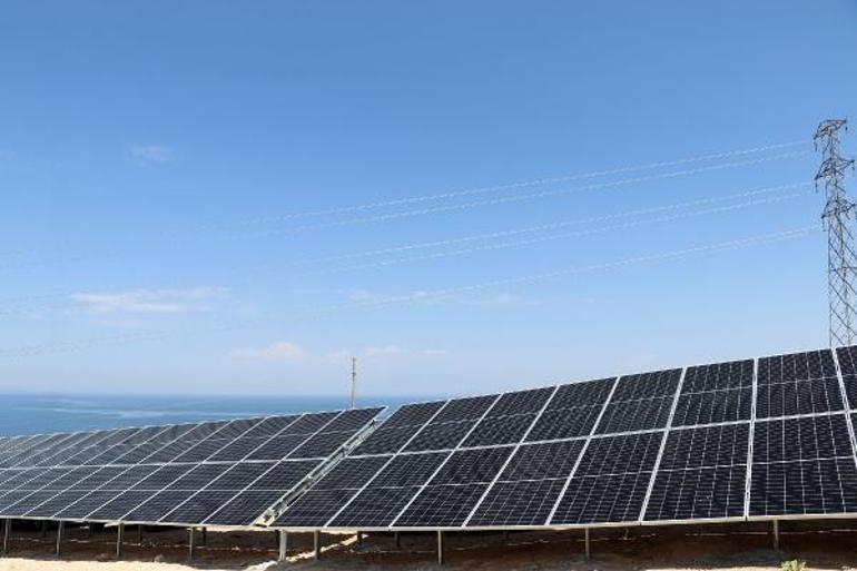 Bakan Uraloğlu, Vanda GES açılışı yaptı