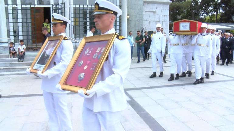 Emekli Oramiral Orhan Karabulut son yolculuğuna uğurlandı