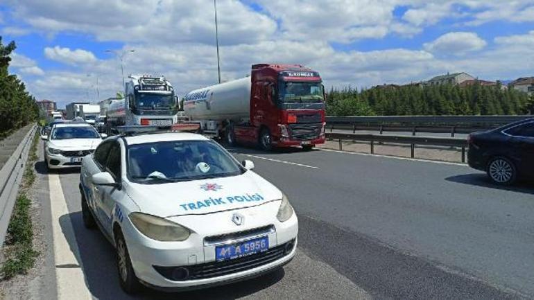 Uyuşturucu taşıdığı otomobili TEM’de bırakıp kaçtı