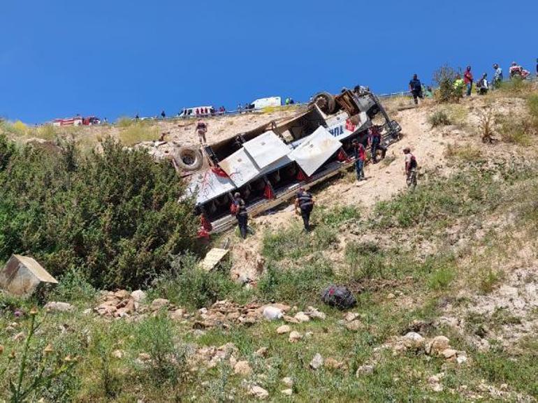 8 kişinin öldüğü otobüs kazasındaki yaralı konuştu: Şoför uyudu