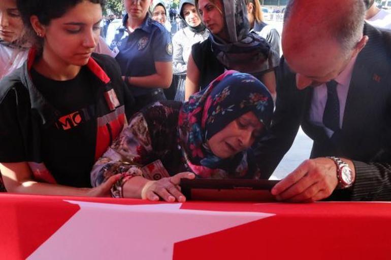 Şanlıurfa’da zırhlı polis aracı devrildi: 1 şehit