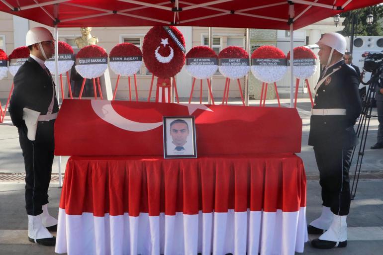 Şanlıurfa’da zırhlı polis aracı devrildi: 1 şehit