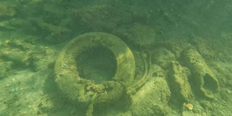 Çanakkalede Tarihi Alanda kıyı ve deniz dibi temizliği