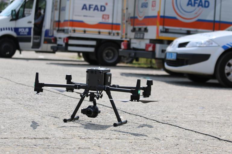 Kayığı boş bulunan balıkçı 6ncı günde 54 kişilik ekiple aranıyor