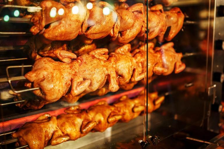 Sıcak havalarda tüketilen tavuklarda salmonella riski olabilir