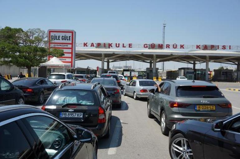 Gurbetçilerin dönüş yolculuğu başladı