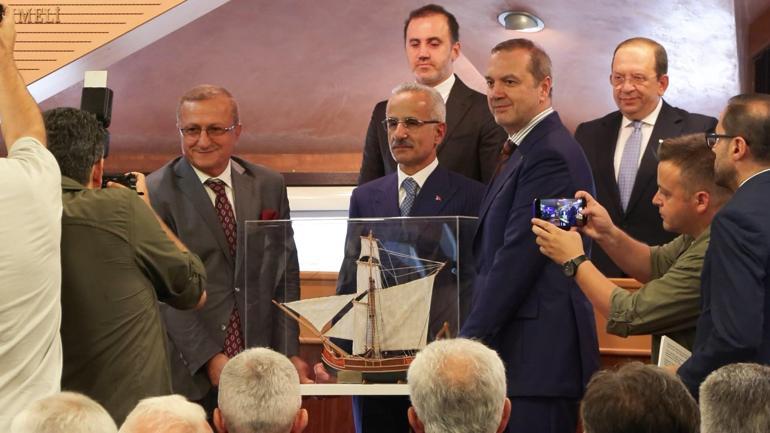 Bakan Uraloğlu: Denizcilik sektörümüzün 2022 yılındaki cirosu yaklaşık 531 milyar 238 milyon lira