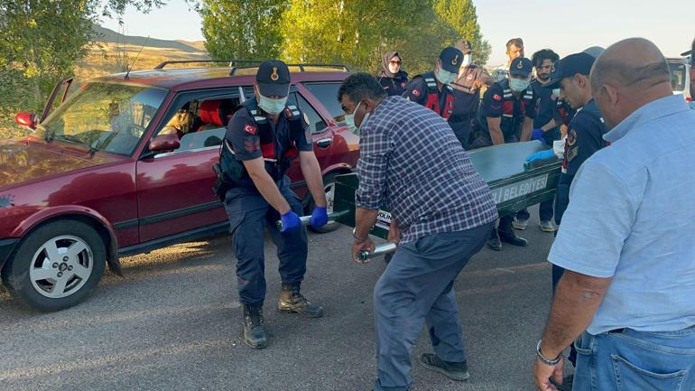 Otomobilde silahla vurulmuş kadın ve erkek cesedi bulundu