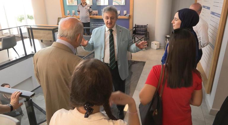 Vakıf üniversitesi kampüs turu düzenledi