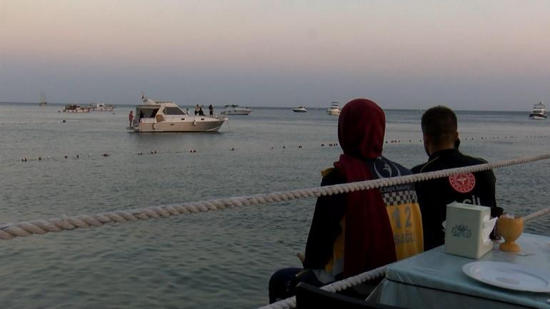 Büyükçekmece’de denize açılan çift kayboldu: Baba kurtarıldı, anne aranıyor