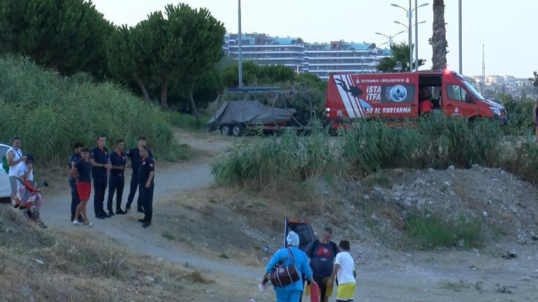 Büyükçekmece’de denize açılan çift kayboldu: Baba kurtarıldı, anne aranıyor