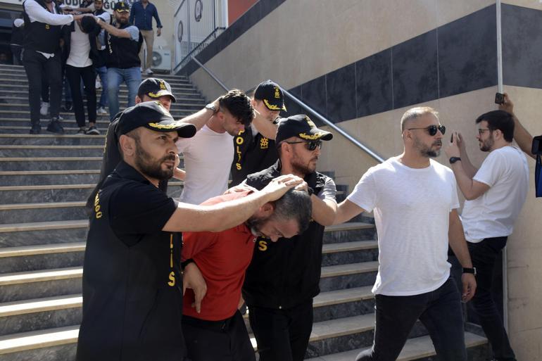 Beşiktaştaki cinayette gözaltına alınan kişiler adliyeye sevk edildi
