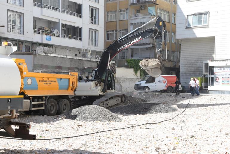 Depremde yıkılan 48 kişinin yaşamını yitirdiği Sözel Apartmanı ile ilgili 3 tahliye