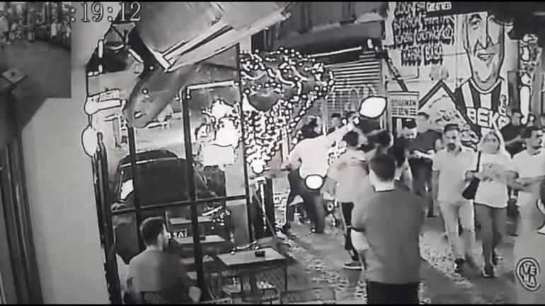 Beşiktaşta motosikletteki kişinin öldüğü silahlı saldırının güvenlik kamerası görüntüleri ortaya çıktı