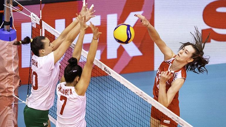 19 Yaş Altı Kız Voleybol Milli Takımı namağlup yarı finalde