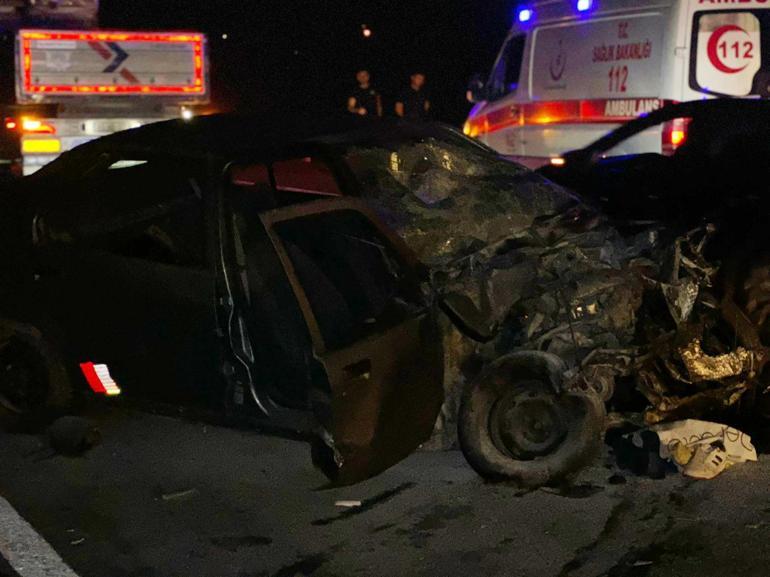 Lastik değişimi sırasında zincirleme kaza: 2 ölü, 9 yaralı