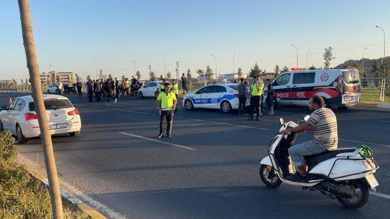Şanlıurfa’da motosikletli yunus timi kamyona çarptı; 2 polis yaralı