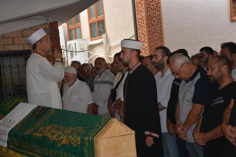 Motosikletlinin öldüğü kazada, hafif ticari aracın sürücüsü meclis üyesinin diğer oğlu çıktı