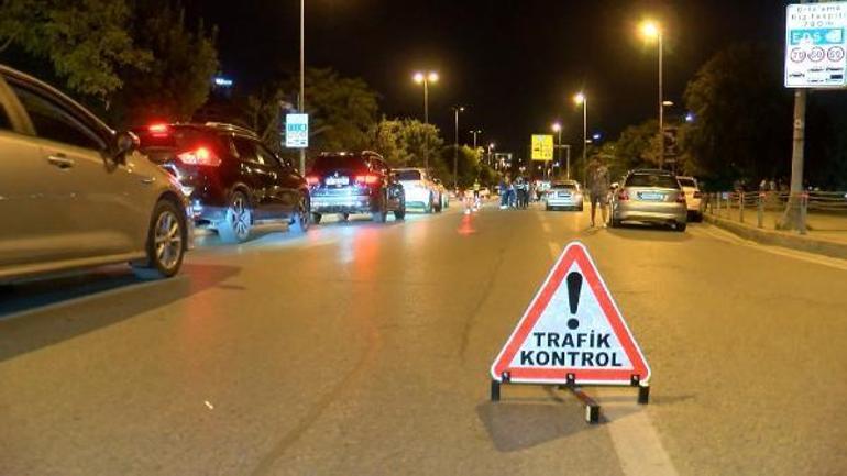 Kadıköyde trafik kurallarına uymayan sürücülere ceza yağdı